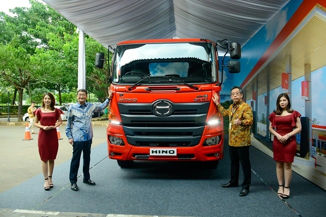 Hino 500 Series: Pemimpin Pasar Truk Medium-Duty di Indonesia